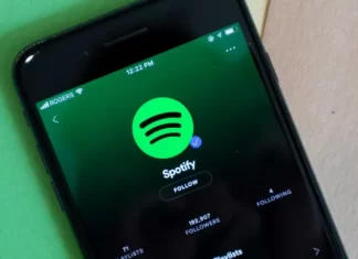 Γιατί το Spotify σας διακόπτει τα τραγούδια; Δείτε πώς να το διορθώσετε