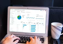 Πώς να ονομάζετε στήλες στο Google Sheets