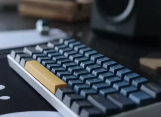 Πώς να χρησιμοποιήσετε δύο πληκτρολόγια σε έναν υπολογιστή