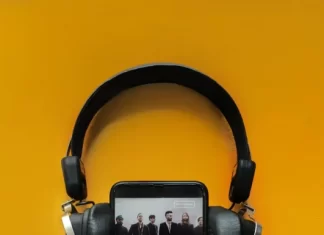 Πώς να καθαρίσετε την ουρά σας στο Spotify στο κινητό