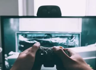 Πώς να αλλάξετε χαρακτηριστικά στο Sims 4