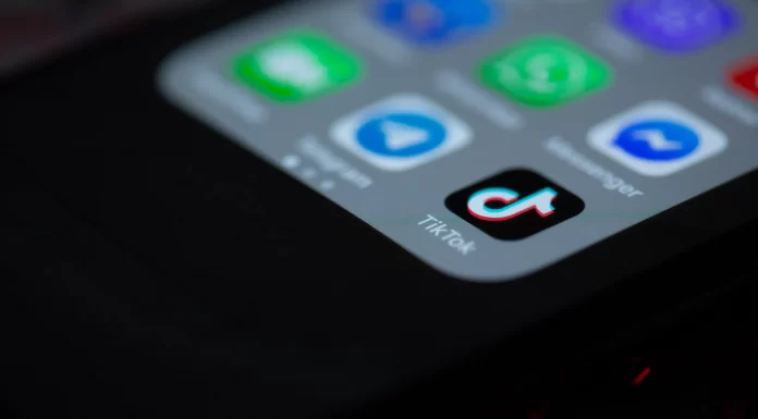 Πώς να χρησιμοποιήσετε το εφέ αργής κίνησης στα βίντεο του TikTok